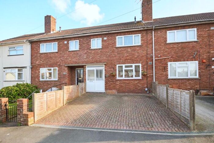 3 Bedroom Terraced House For Sale In Belroyal Avenue, Broomhill, Bristol, BS4