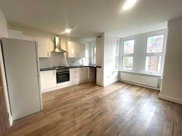 4 Bedroom Flat For Sale In Herga Road, Harrow, Middlesex, HA3