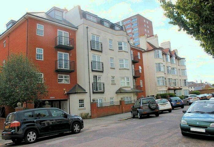 1 Bedroom Flat To Rent In Alexandra Road, Southend-On-Sea, SS1