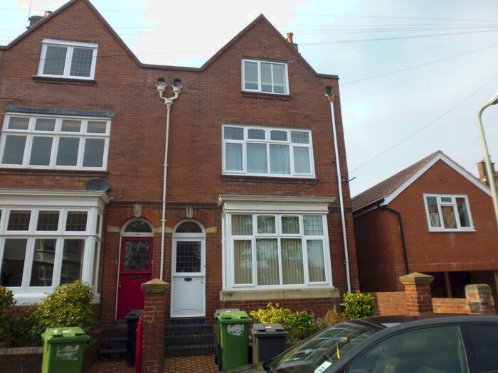 6 Bedroom Terraced House To Rent In Waverley Avenue, Exeter, EX4