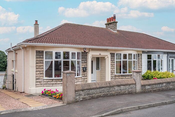 3 Bedroom Semi-detached Bungalow For Sale In Lady Nairn Avenue, Kirkcaldy, KY1