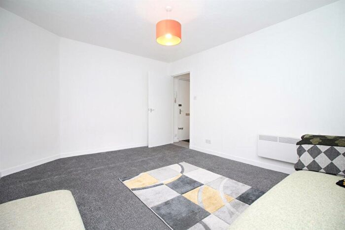 1 Bedroom Flat For Sale In East Main Street, Armadale, EH48