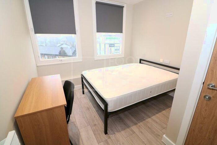 Studio To Rent In Colonnade House, Sunbridge Road, Bradford, BD1