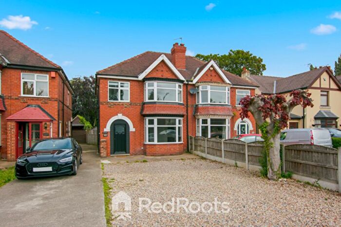3 Bedroom Semi-Detached House For Sale In Sprotbrough Road, Doncaster, DN5