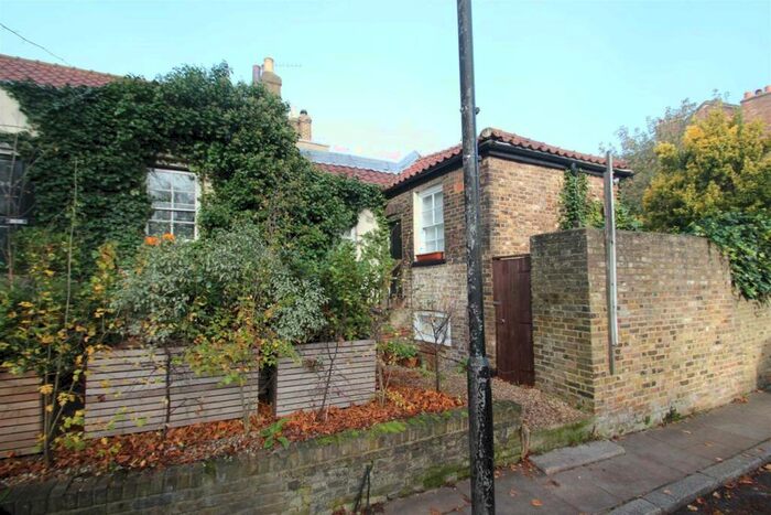 1 Bedroom Cottage To Rent In South Grove, Highgate, N6