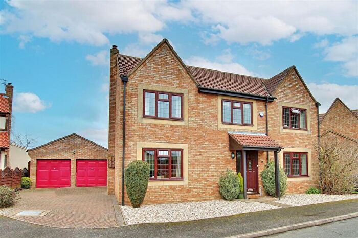 4 Bedroom Detached House For Sale In King Street, Somersham, PE28