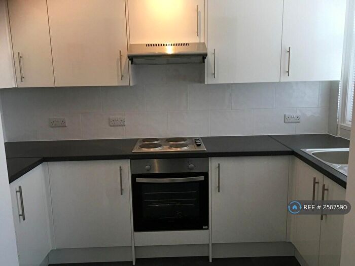 1 Bedroom Flat To Rent In Granada Road, Southsea, PO4