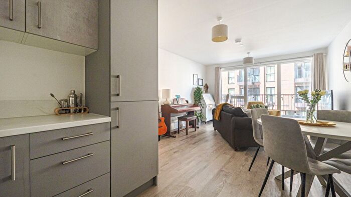 1 Bedroom Flat For Sale In Palmer Street, Reading, RG1