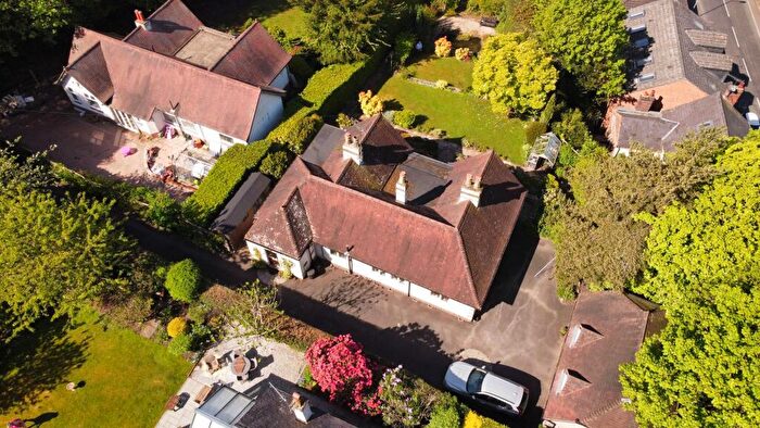 4 Bedroom Detached Bungalow For Sale In Highfield Drive, Burton-On-Trent, DE15