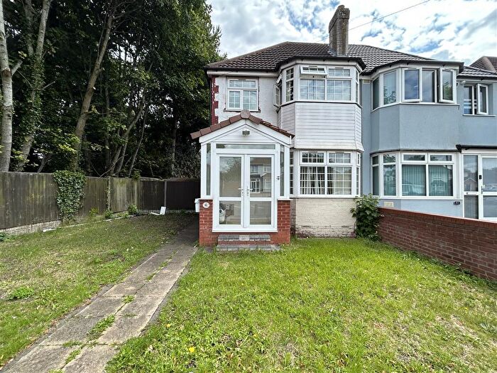 3 Bedroom House To Rent In Sheaf Lane, Birmingham, B26