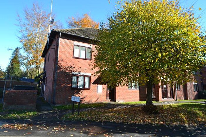 2 Bedroom Flat To Rent In Bishops Court, Andover, SP10