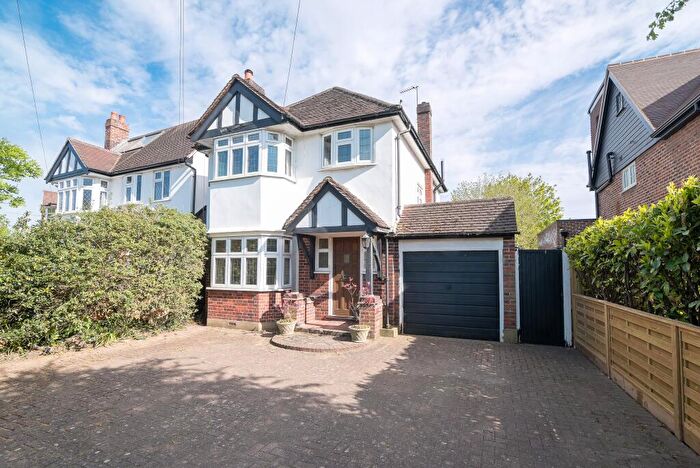 3 Bedroom Detached House For Sale In Manor Road North, KT7