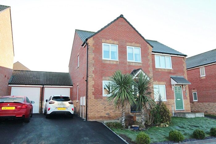 3 Bedroom Property For Sale In Woodville Way, Knottingley, WF11
