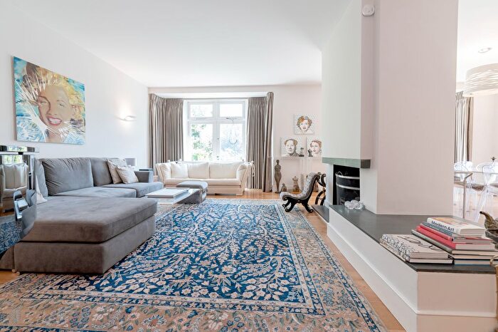 5 Bedroom Detached House To Rent In Cenacle Close, London, NW3