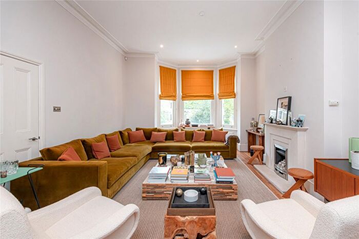 5 Bedroom Terraced House To Rent In St. Lawrence Terrace, Notting Hill, London, W10