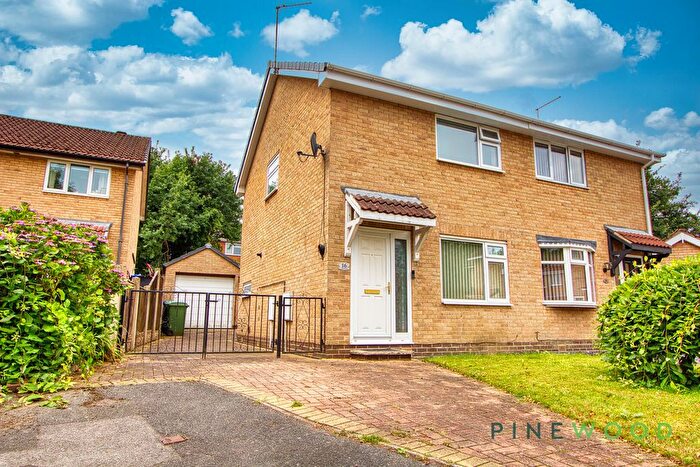 2 Bedroom Semi-Detached House For Sale In Creswick Close, Walton, Chesterfield, Derbyshire, S40
