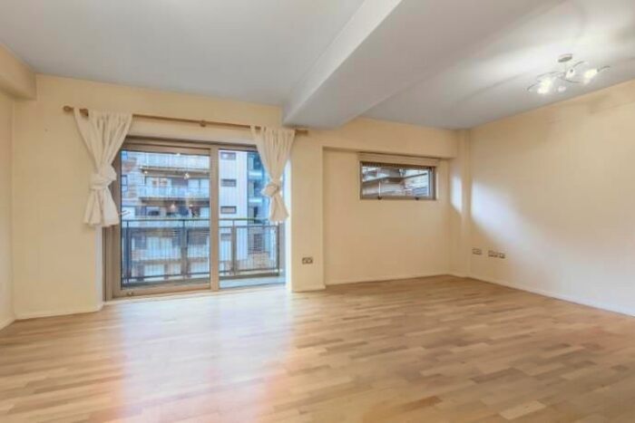 2 Bedroom Flat To Rent In Breadalbane Street, Edinburgh, EH6