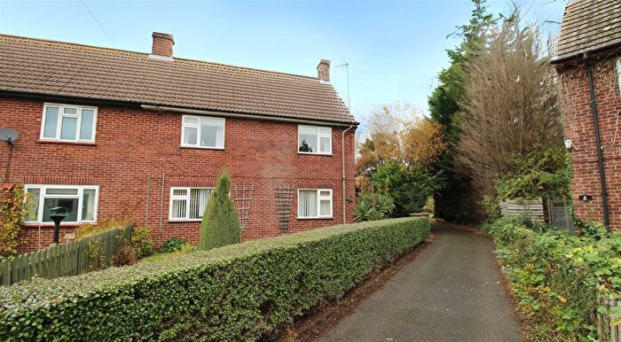 3 Bedroom Semi Detached House For Sale In George Avenue, Gedney Drove End, PE12