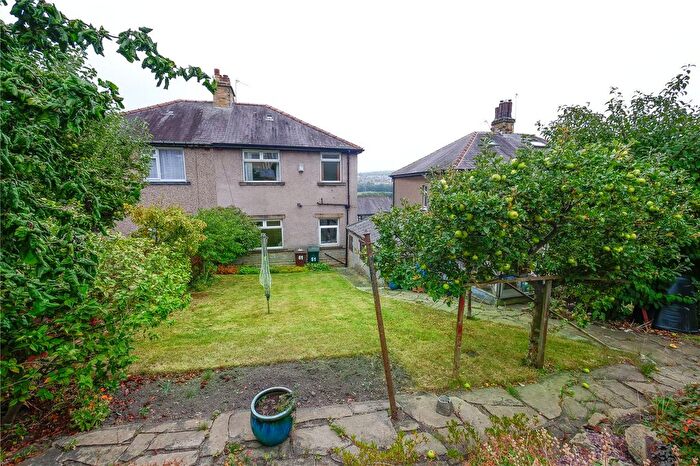 3 Bedroom Semi Detached House For Sale In St. Aidans Road, Baildon, Shipley, West Yorkshire, BD17