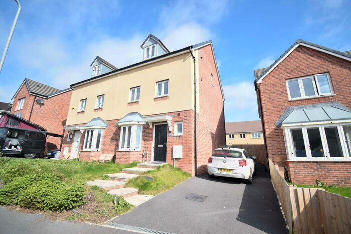 4 Bedroom House To Rent In Alway Crescent, Newport, NP19