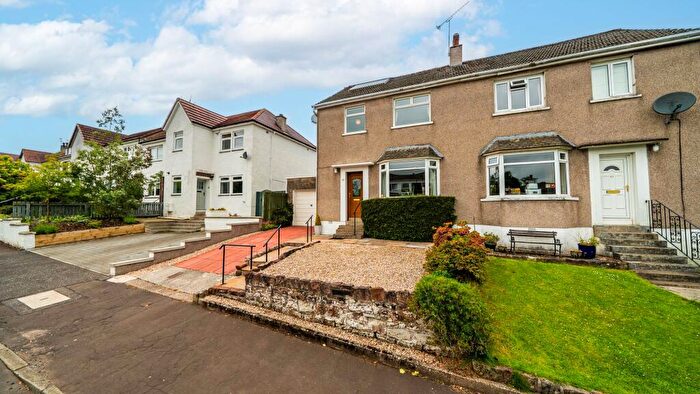 3 Bedroom Semi-Detached House For Sale In Riverside Road, Waterfoot, G76