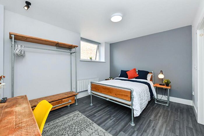 1 Bedroom Terraced House To Rent In A High Road, Nottingham, NG9