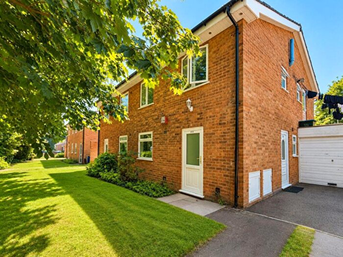 1 Bedroom Flat For Sale In Middleton Hall Road, West Midlands, B30