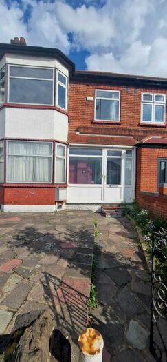 4 Bedroom Terraced House To Rent In Winsford Terrace, Great Cambridge Road, London, N18