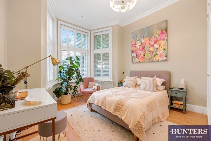 2 Bedroom Flat For Sale In Greencroft Gardens, London, NW6