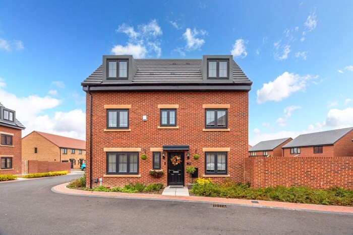 4 Bedroom Detached House To Rent In Bretton Way, Barnsley, S71