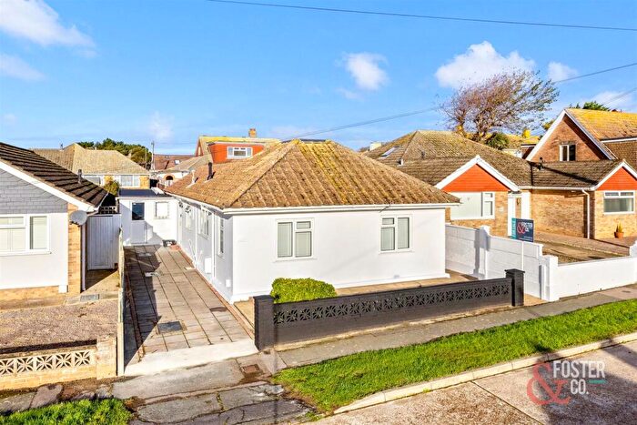 2 Bedroom Detached Bungalow To Rent In Phyllis Avenue, Peacehaven, BN10