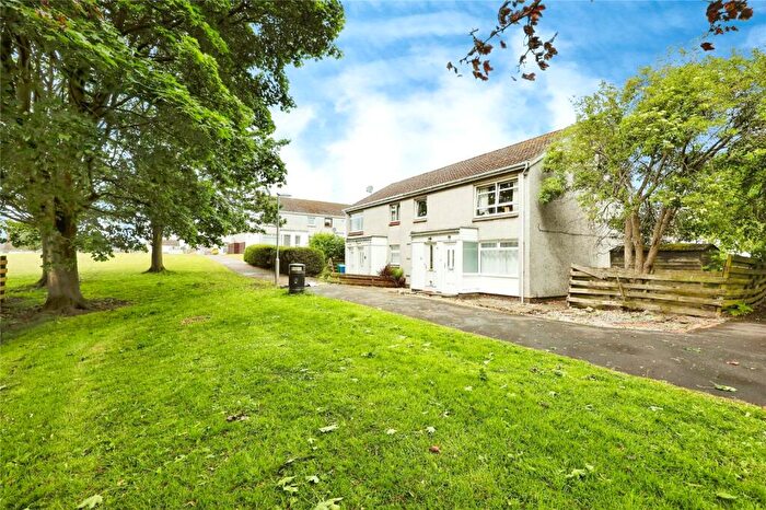 2 Bedroom Flat For Sale In Glenavon Drive, Cairneyhill, Dunfermline, Fife, KY12