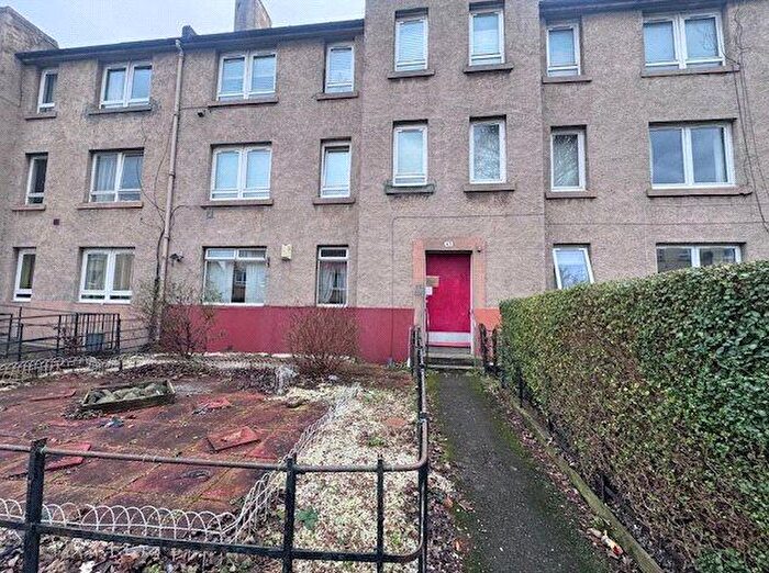 2 Bedroom Flat For Sale In Loganlea Drive, Edinburgh, Midlothian, EH7
