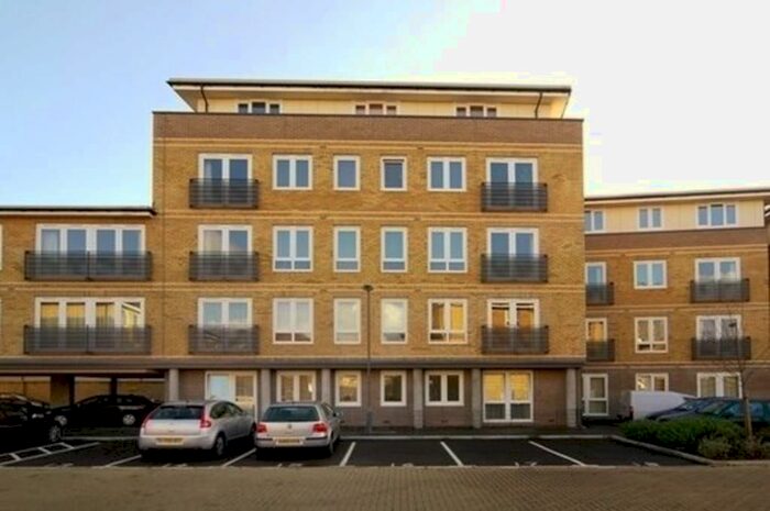 1 Bedroom Flat To Rent In Hereford Road, Bow, London, E3