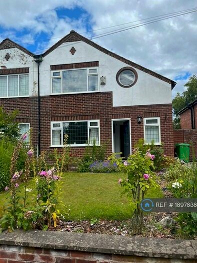 3 Bedroom Semi-Detached House To Rent In Ford Lane, Manchester, M20