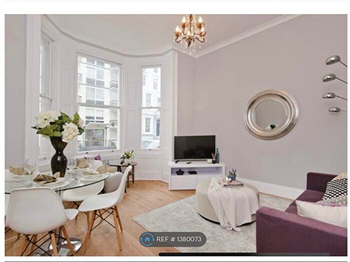 2 Bedroom Flat To Rent In Powis Square, London, W11