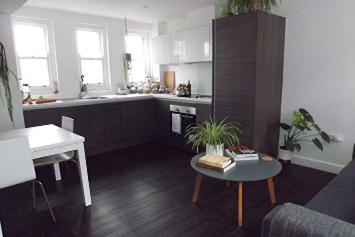1 Bedroom Flat To Rent In Hounds Gate, Nottingham, NG1