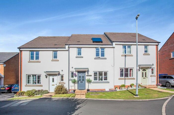 3 Bedroom Terraced House To Rent In Anson Avenue, Calne, SN11