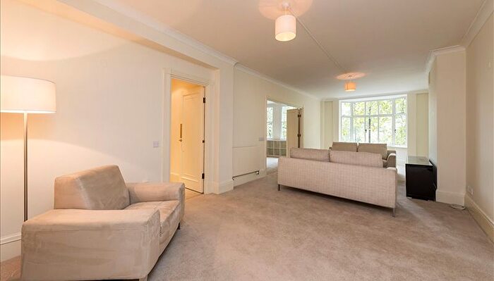 5 Bedroom Flat To Rent In Park Road, London, NW8