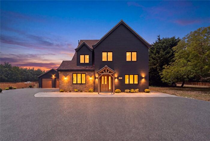 5 Bedroom Detached House For Sale In Fen Lane, North Ockendon, Upminster, RM14