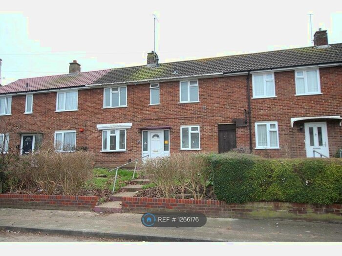 3 Bedroom Terraced House To Rent In Brabourne Avenue, Gillingham ME8
