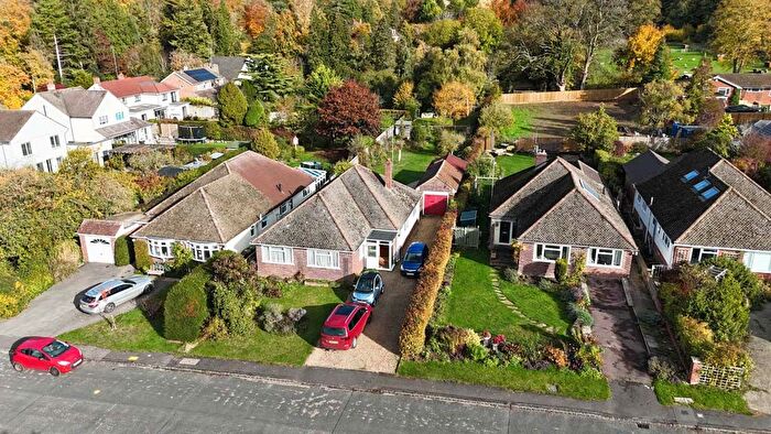 3 Bedroom Detached House For Sale In Lamerton, Goring On Thames, RG8