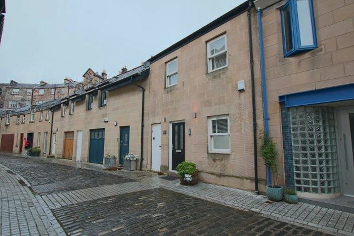 3 Bedroom Flat To Rent In Park Terrace Lane, Glasgow, G3