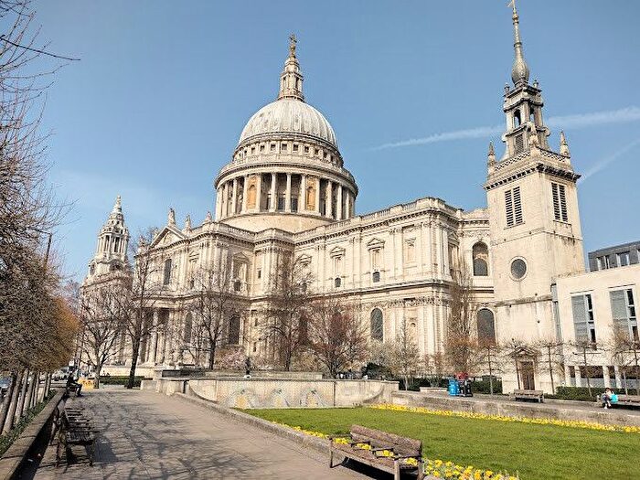 3 Bedroom Flat To Rent In Western Building, Triptych Place, London, SE1