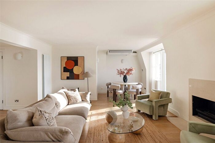 3 Bedroom Flat To Rent In Randolph Avenue, London, W9