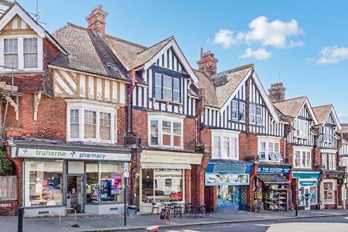 4 Bedroom Flat For Sale In Hove Park Villas, Hove, BN3