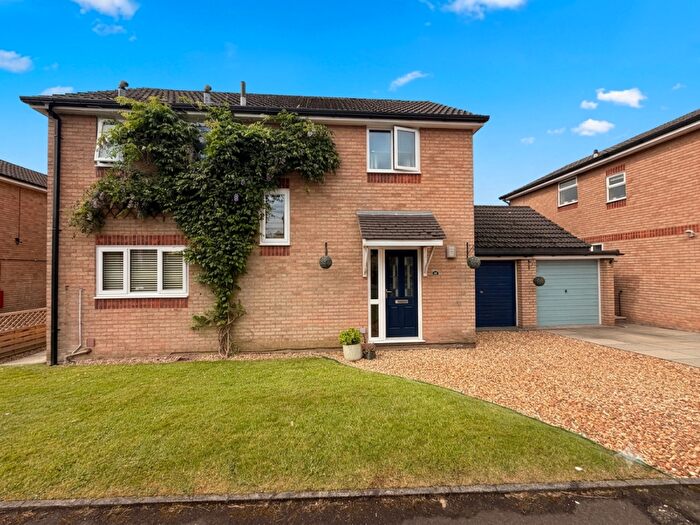 3 Bedroom Semi-Detached House For Sale In Wilson Fold Avenue, Lostock, Bolton, BL6