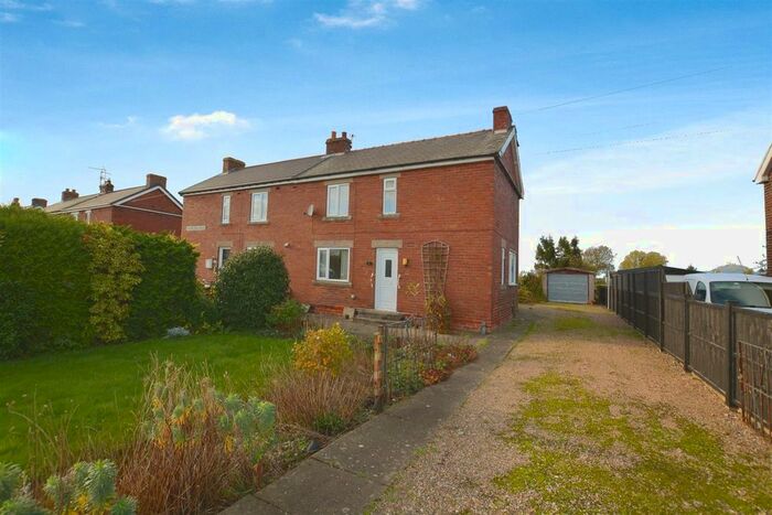 3 Bedroom Semi-Detached House For Sale In Crowle Road, Eastoft, Scunthorpe, DN17