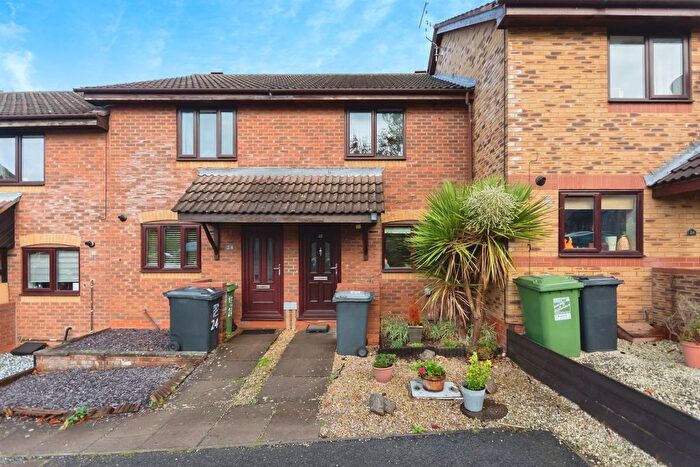2 Bedroom Terraced House For Sale In Ashmores Close, Redditch, B97