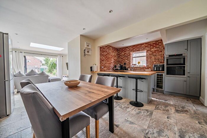 3 Bedroom Semi-Detached House For Sale In Jessie Road, Bedhampton, PO9